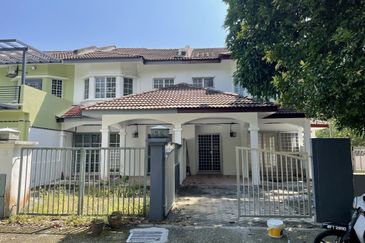 Corner Double Storey Taman Desa Permai Bdr Sg Long near Mahkota Cheras
