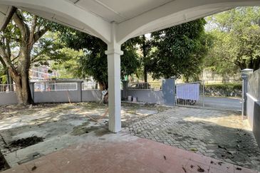 Corner Double Storey Taman Desa Permai Bdr Sg Long near Mahkota Cheras