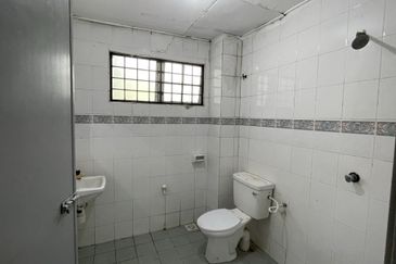 Corner Double Storey Taman Desa Permai Bdr Sg Long near Mahkota Cheras