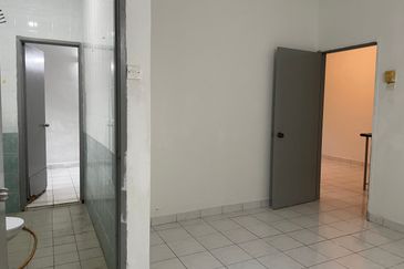 Double Storey Taman Desa Permai Bandar Sungai Long 