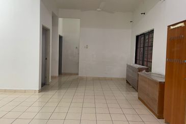 Double Storey Taman Desa Permai Bandar Sungai Long 