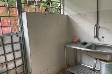 Double Storey Taman Desa Permai Bandar Sungai Long 