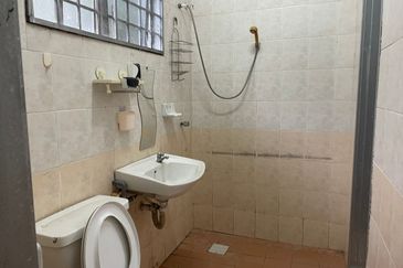 Double Storey Taman Desa Permai Bandar Sungai Long 