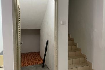 Double Storey Taman Desa Permai Bandar Sungai Long 