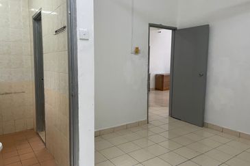 Double Storey Taman Desa Permai Bandar Sungai Long 