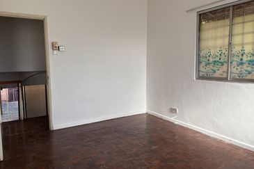 Taman Midah Townhouse