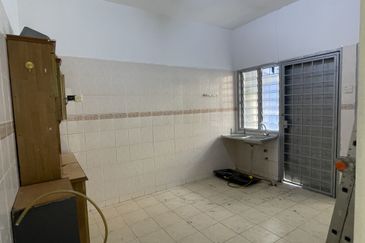 Double Storey Taman Desa Permai Bandar Sungai Long near UTAR