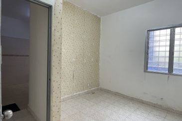 Double Storey Taman Desa Permai Bandar Sungai Long near UTAR