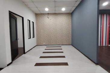 Ready Move in 2-Storey Shop @ Alam Damai UCSI Tmn Connaught