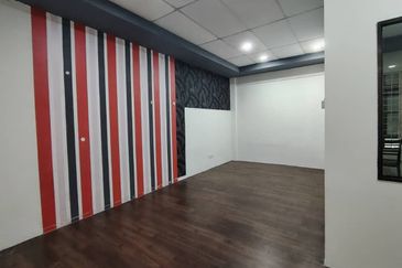 Ready Move in 2-Storey Shop @ Alam Damai UCSI Tmn Connaught