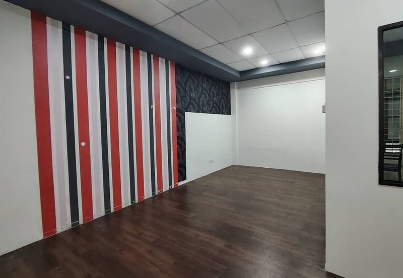 Ready Move in 2-Storey Shop @ Alam Damai UCSI Tmn Connaught