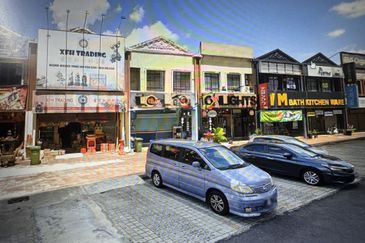 Ready Move in 2-Storey Shop @ Alam Damai UCSI Tmn Connaught