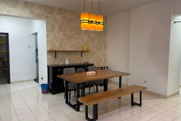 Astana Putra Condo Bukit Rahman Putra Sungai Buloh