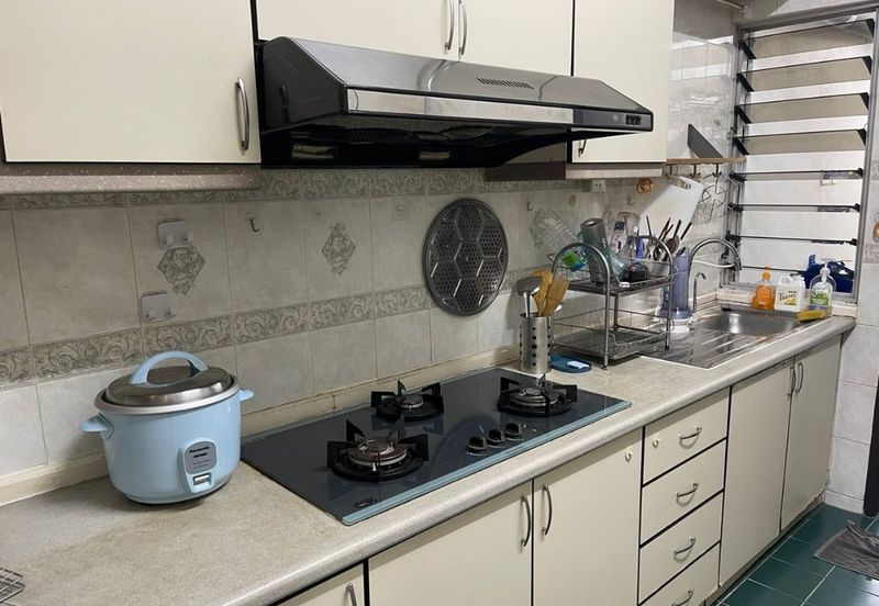 Astana Putra Condo Bukit Rahman Putra Sungai Buloh