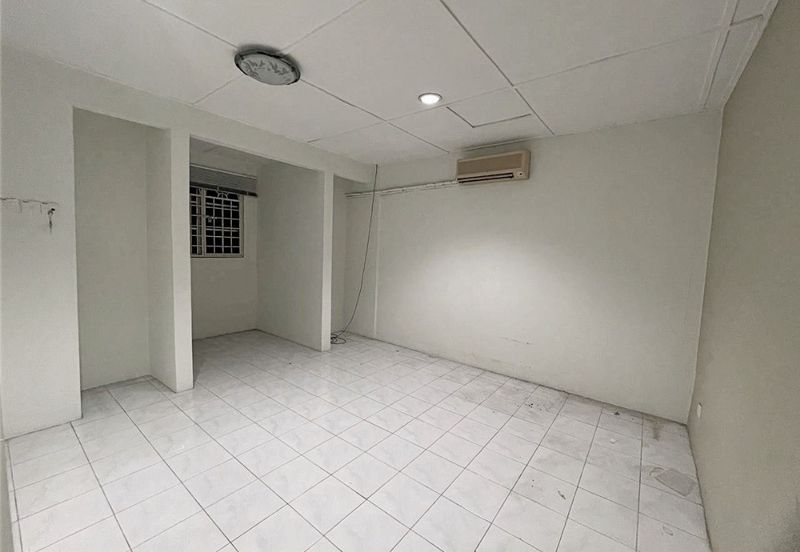 End Lot 2.5 Storey Taman Cheras Jaya Balakong near Amerin Mall