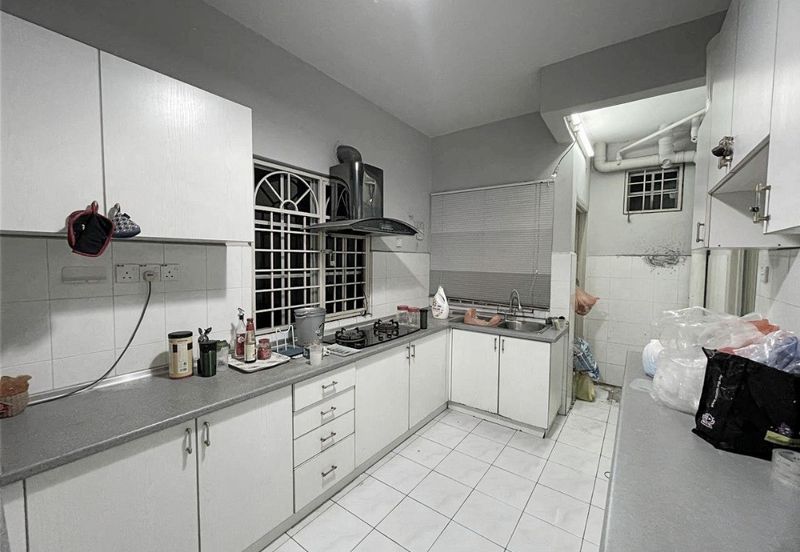 End Lot 2.5 Storey Taman Cheras Jaya Balakong near Amerin Mall