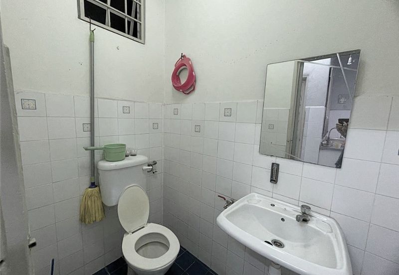 End Lot 2.5 Storey Taman Cheras Jaya Balakong near Amerin Mall