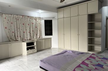 Big Corner Double Storey Pandan Perdana near Shamelin 