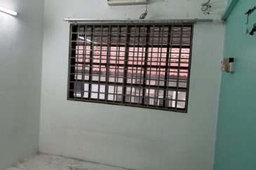 Big Corner Double Storey Pandan Perdana near Shamelin 