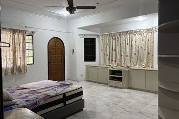 Big Corner Double Storey Pandan Perdana near Shamelin 