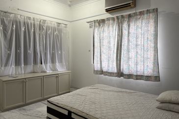 Big Corner Double Storey Pandan Perdana near Shamelin 