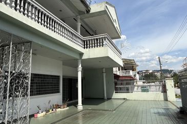 Big Corner Double Storey Pandan Perdana near Shamelin 