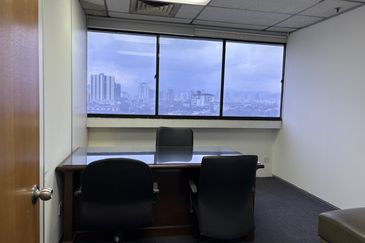 Fully Furniture Office Space Plaza Permata KL City Jln Tun Razak LRT