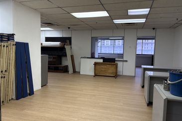 Fully Furniture Office Space Plaza Permata KL City Jln Tun Razak LRT