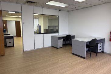 Fully Furniture Office Space Plaza Permata KL City Jln Tun Razak LRT