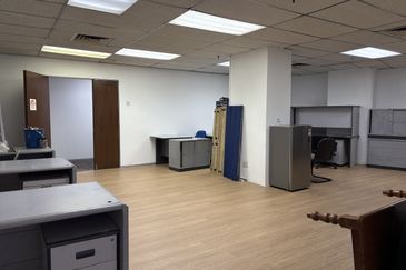 Fully Furniture Office Space Plaza Permata KL City Jln Tun Razak LRT