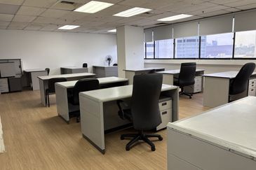 Fully Furniture Office Space Plaza Permata KL City Jln Tun Razak LRT