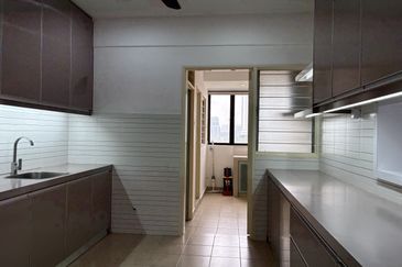 Lake view Partial Furnished Q1 Laman Tasik Bandar Sri Permaisuri Cheras