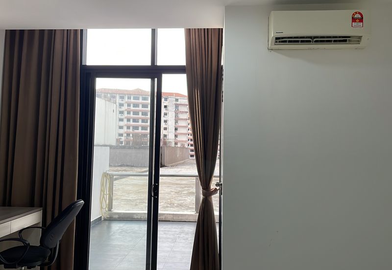 Balcony unit Studio Queensville Bdr Sri Permaisuri Cheras near HUKM