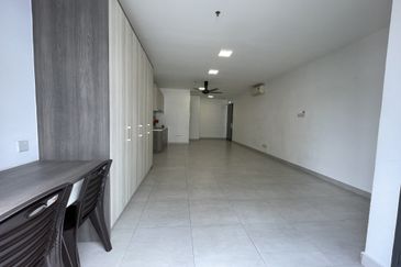 Balcony unit Studio Queensville Bdr Sri Permaisuri Cheras near HUKM