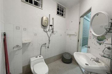 2.5 Storey Taman Cheras Jaya Balakong near Amerin Mall