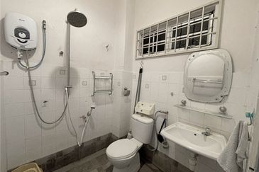 2.5 Storey Taman Cheras Jaya Balakong near Amerin Mall