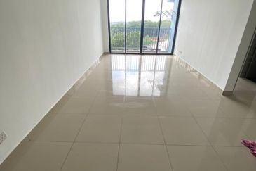 Green Park Residence Seri Kembangan Swimming Pool View 