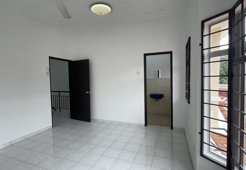 Double Storey Bandar Mahkota Cheras Jalan Pahlawan Section 3 Near BMC Mall