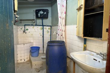 Freehold Flat at Jalan Cempedak Off Jalan Perhentian, Sentul 