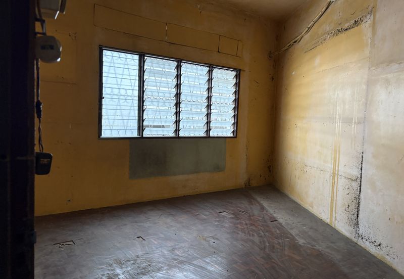 Freehold Flat at Jalan Cempedak Off Jalan Perhentian, Sentul 