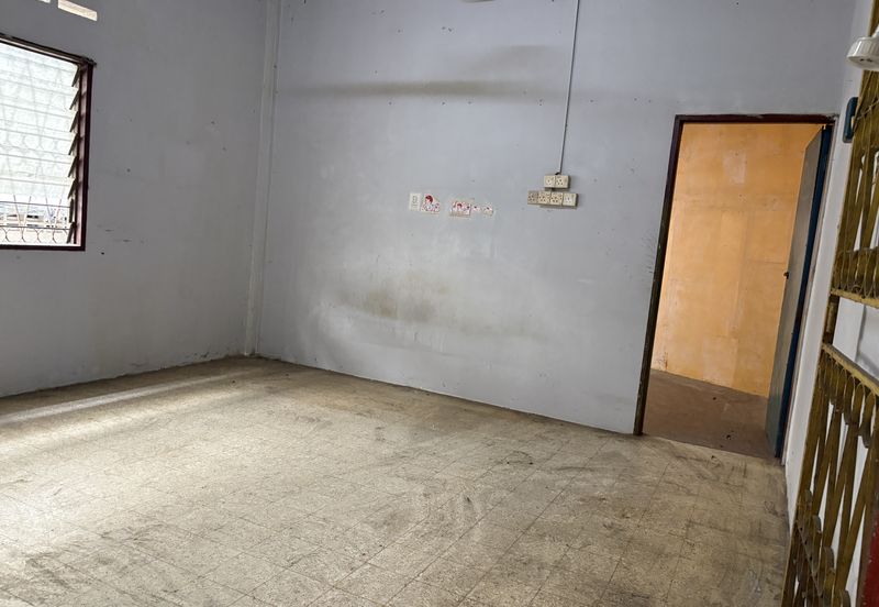 Freehold Flat at Jalan Cempedak Off Jalan Perhentian, Sentul 