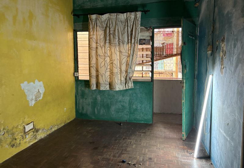 Freehold Flat at Jalan Cempedak Off Jalan Perhentian, Sentul 