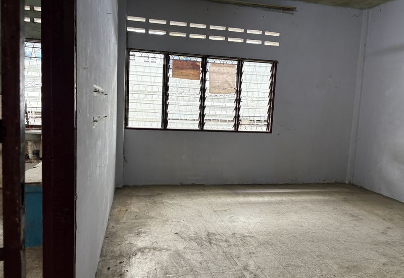 Freehold Flat at Jalan Cempedak Off Jalan Perhentian, Sentul 