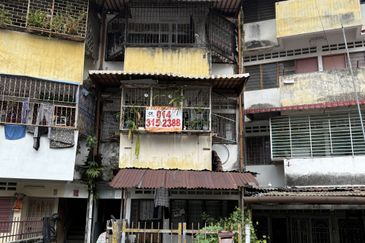 Freehold Flat at Jalan Cempedak Off Jalan Perhentian, Sentul 