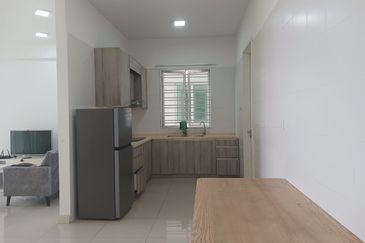 Le Yuan Residence Happy Garden Kuchai Lama Facing Beach View