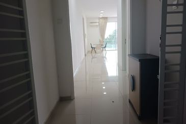 Le Yuan Residence Happy Garden Kuchai Lama Facing Beach View