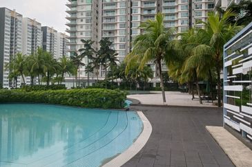Le Yuan Residence Happy Garden Kuchai Lama Facing Beach View