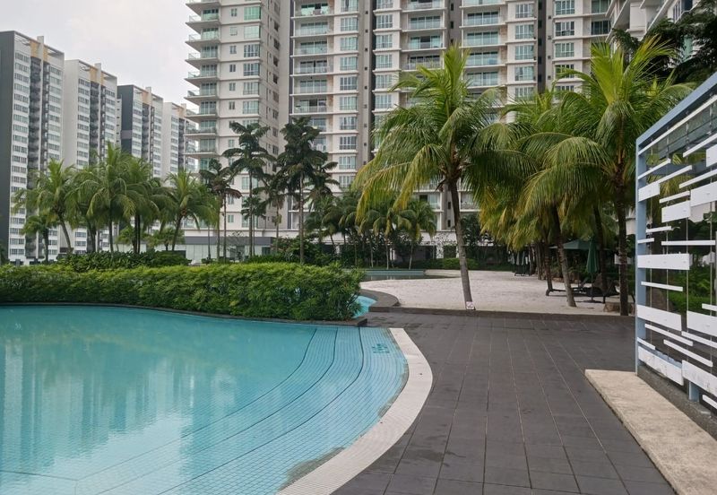 Le Yuan Residence Happy Garden Kuchai Lama Facing Beach View