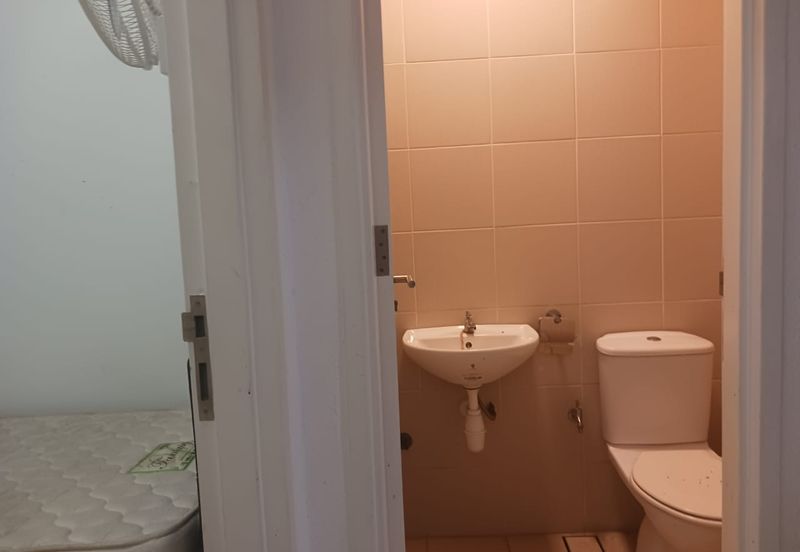 Le Yuan Residence Happy Garden Kuchai Lama Facing Beach View