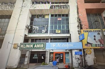 4.5 Storey Shop Facing Main Road Raja Muda Musa Port Klang